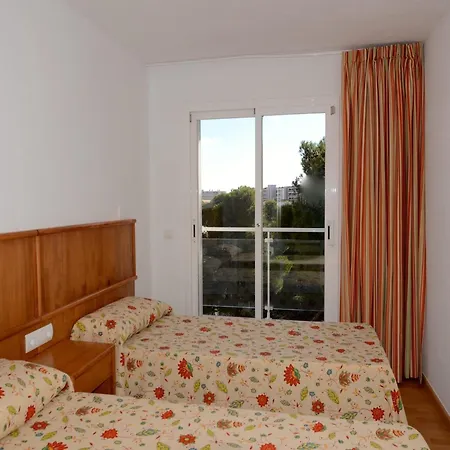 In Spain Near Sandy Apartment L'Estartit